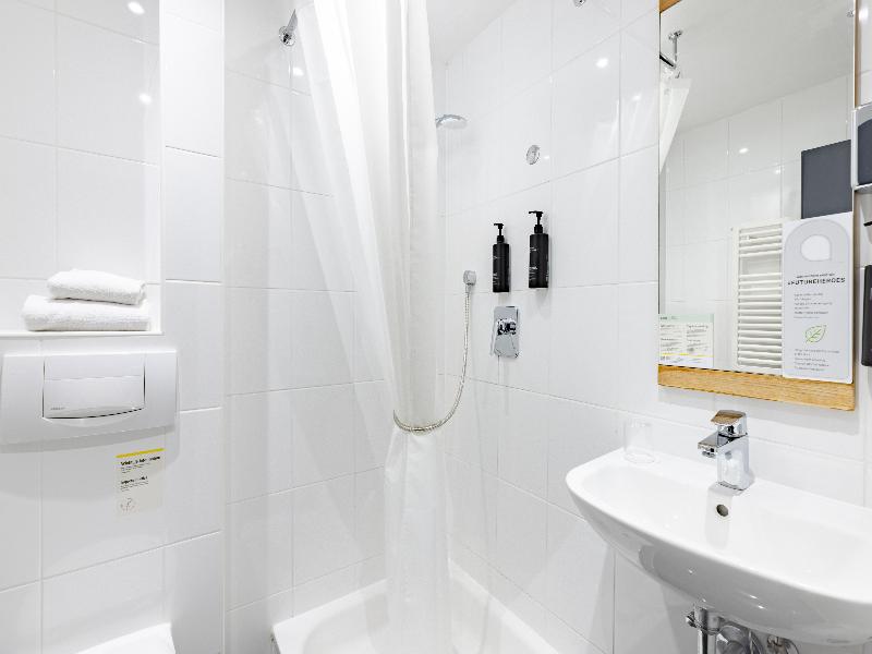 Garner Hotel Friedrichshafen by IHG image
