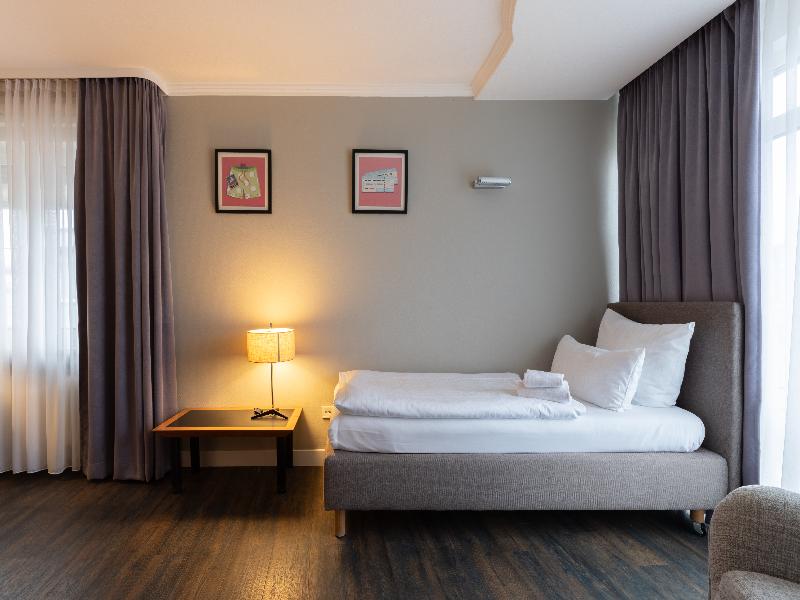 Garner Hotel Friedrichshafen by IHG image
