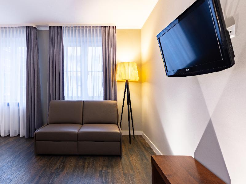 Garner Hotel Friedrichshafen by IHG image