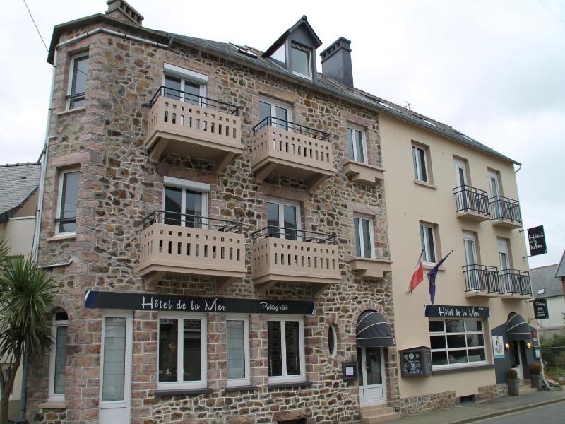 Hotel De La Mer image