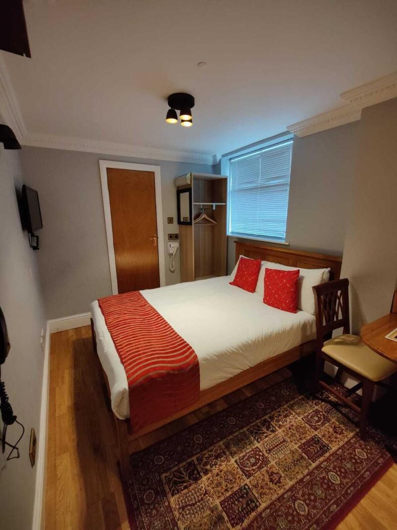 Aspen Apartments image