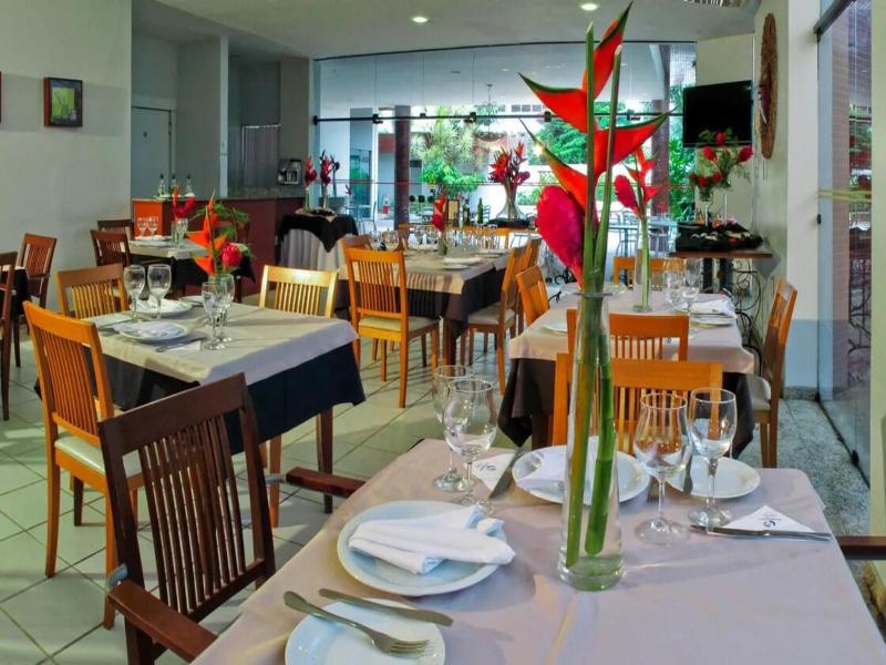 Tarik Fontes Plaza Hotel