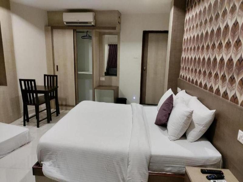 Hotel Ramtel Inn image
