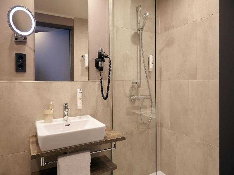 Candlewood Suites Dusseldorf Airport image