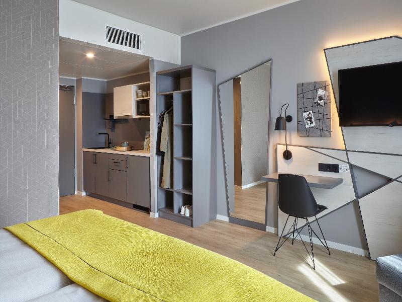Candlewood Suites Dusseldorf Airport image