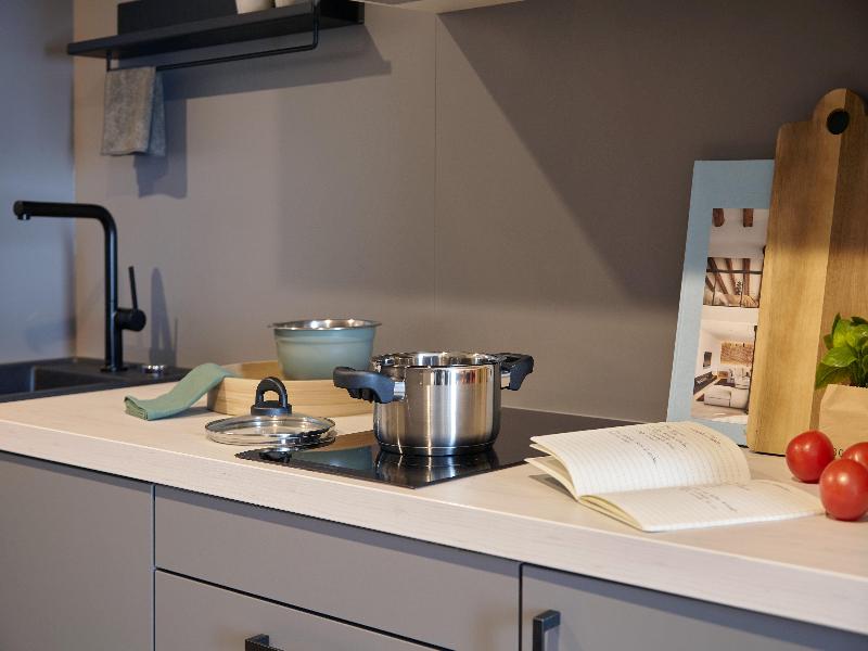 Candlewood Suites Dusseldorf Airport image