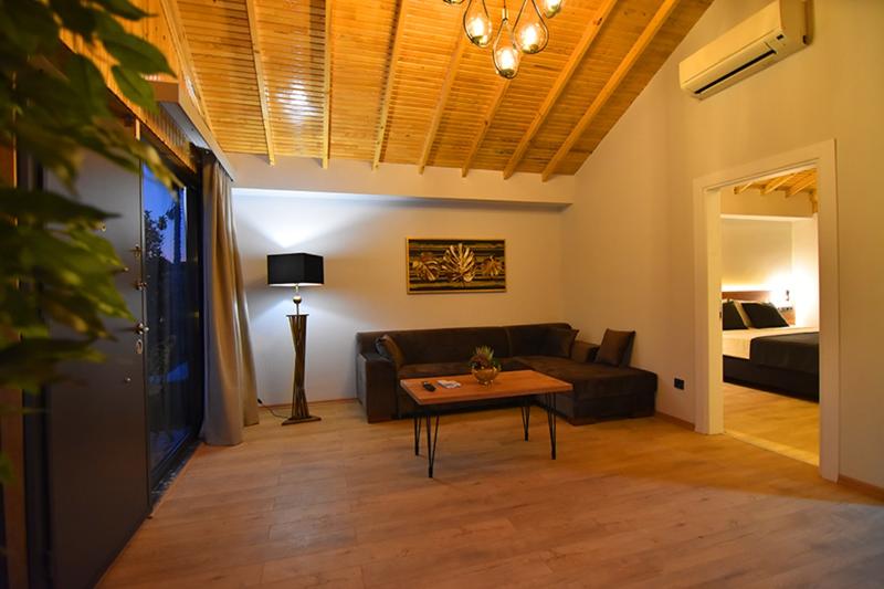 Green Palace Suite Hotel image