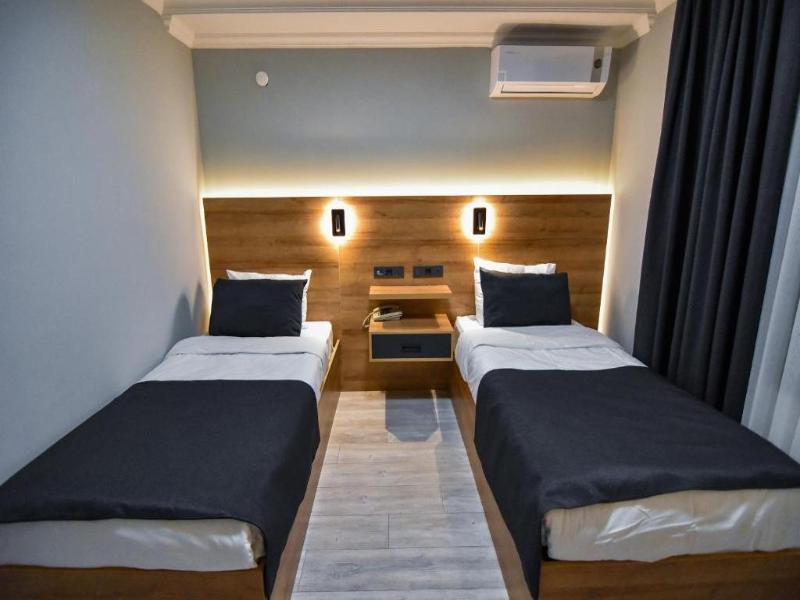 Green Palace Suite Hotel image