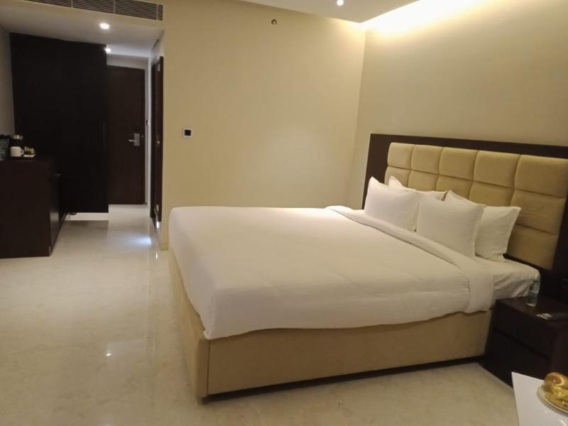 Mayur Belgaum Presidency Hotel & Club image