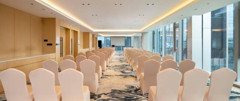 Hilton Garden Inn Shenzhen Airport