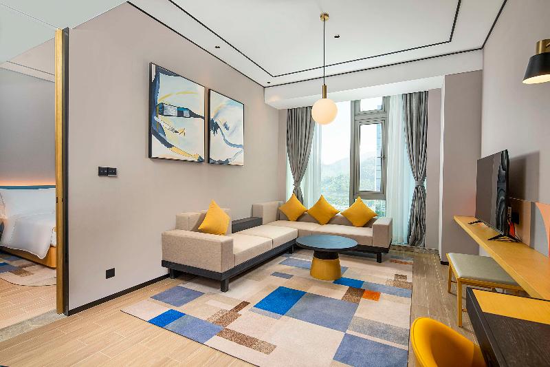 Hilton Garden Inn Shenzhen Airport