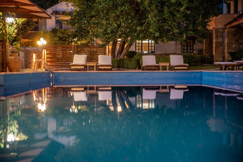 Apollo Beach Hotel image