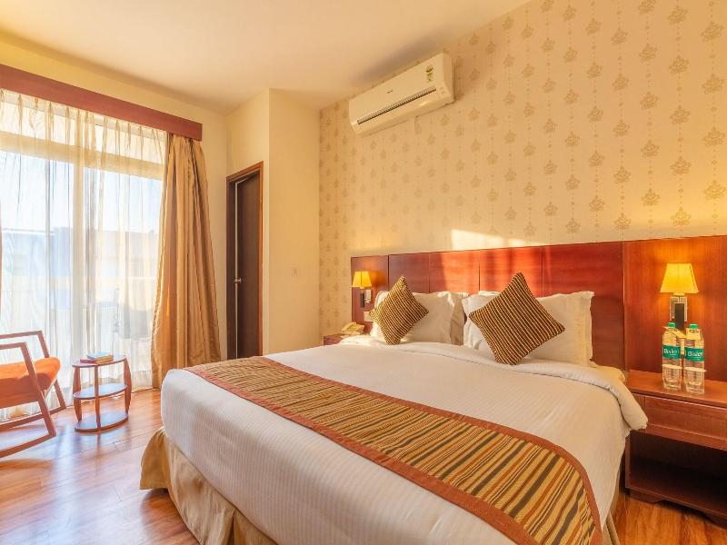 Rosewood Apartment Hotel image