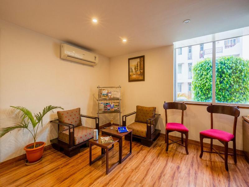 Rosewood Apartment Hotel image