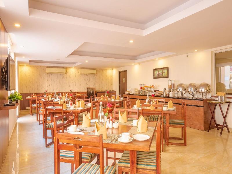 Rosewood Apartment Hotel image