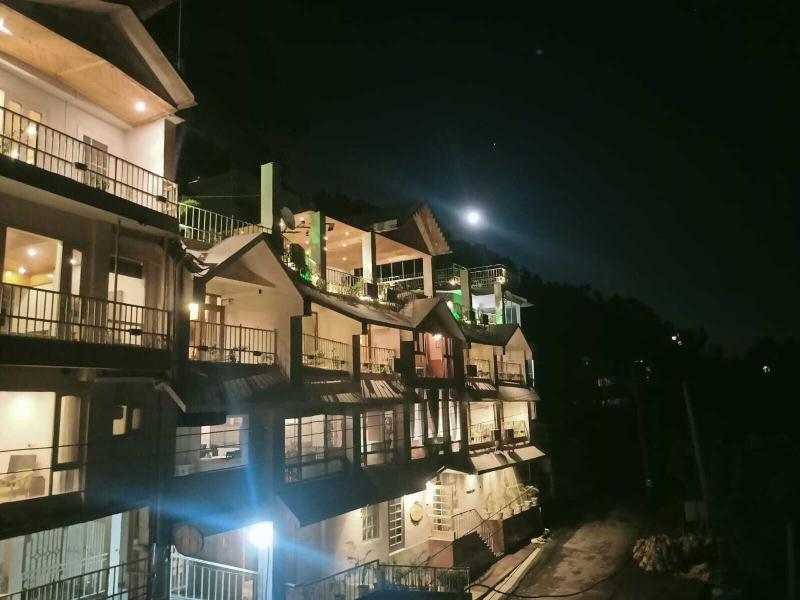 Dunn Perk Manor image