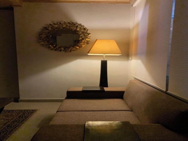 Dunn Perk Manor image