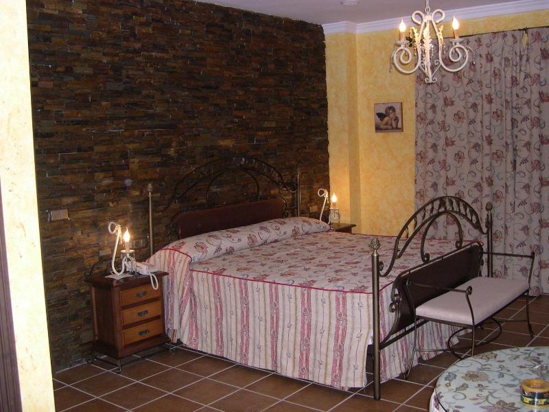 Hotel El Doncel image