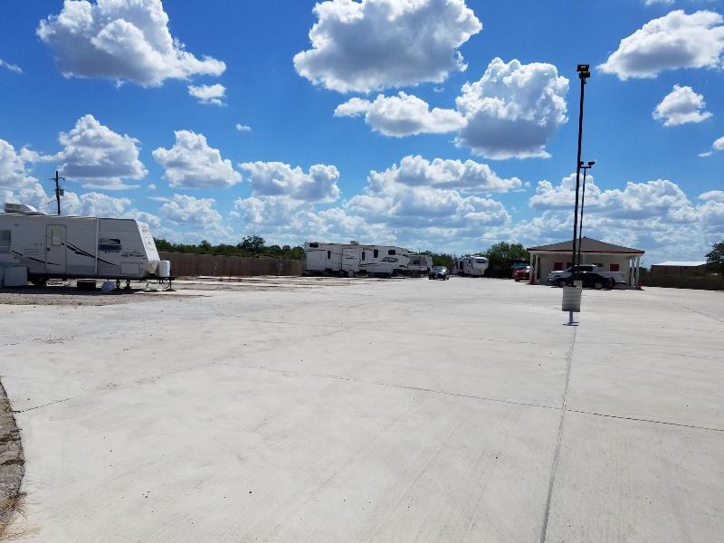 Luxury Inn Rv Park