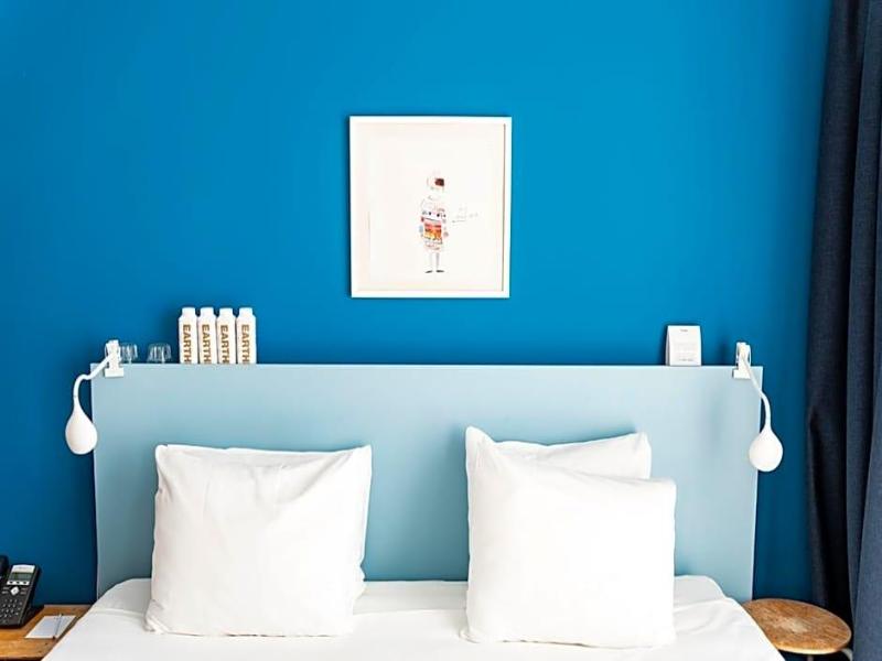Vesper Hotel image