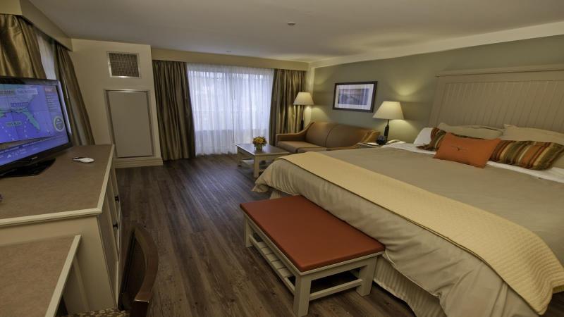1000 Islands Harbor Hotel image