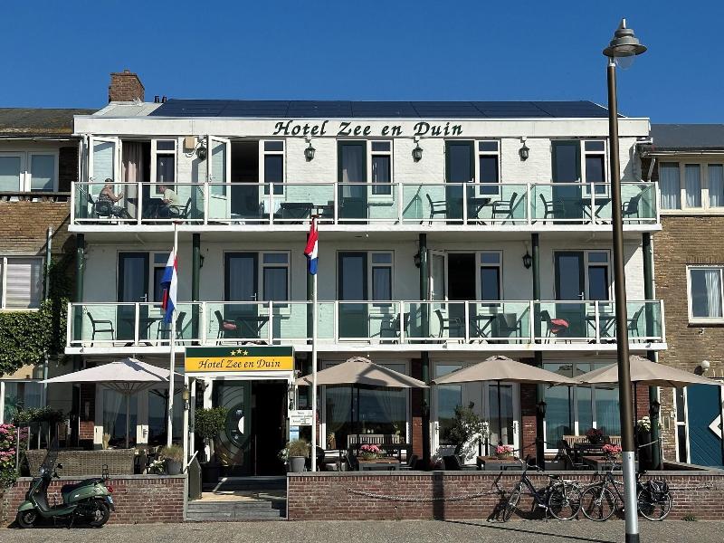 Hotel Zee En Duin image