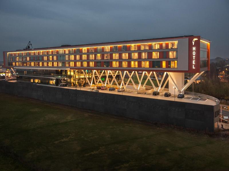 Van Der Valk Hotel Veenendaal image