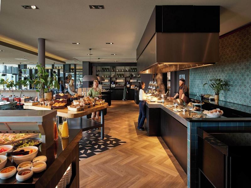 Van Der Valk Hotel Veenendaal image