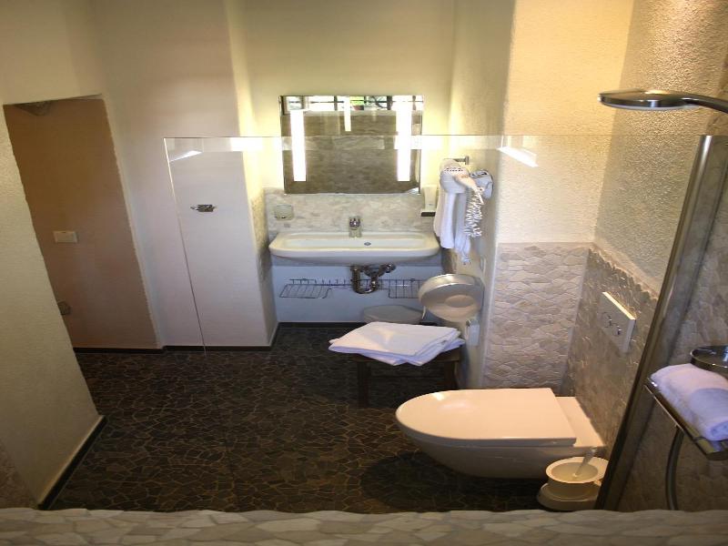 Hotel Fronfeste image