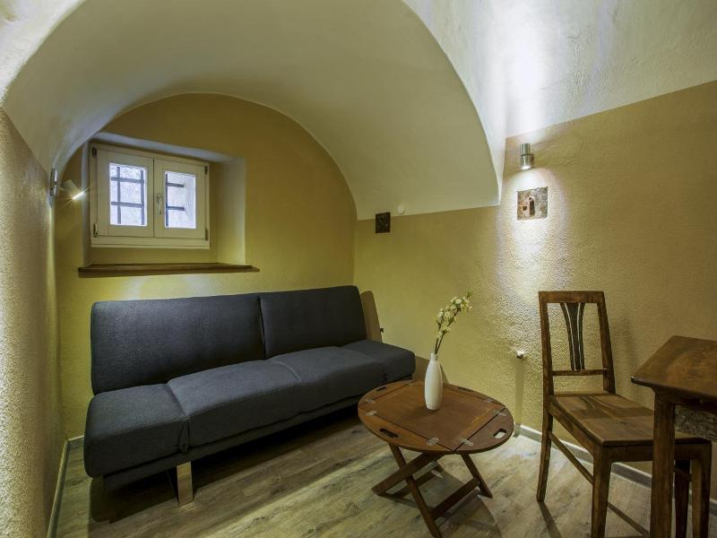Hotel Fronfeste image
