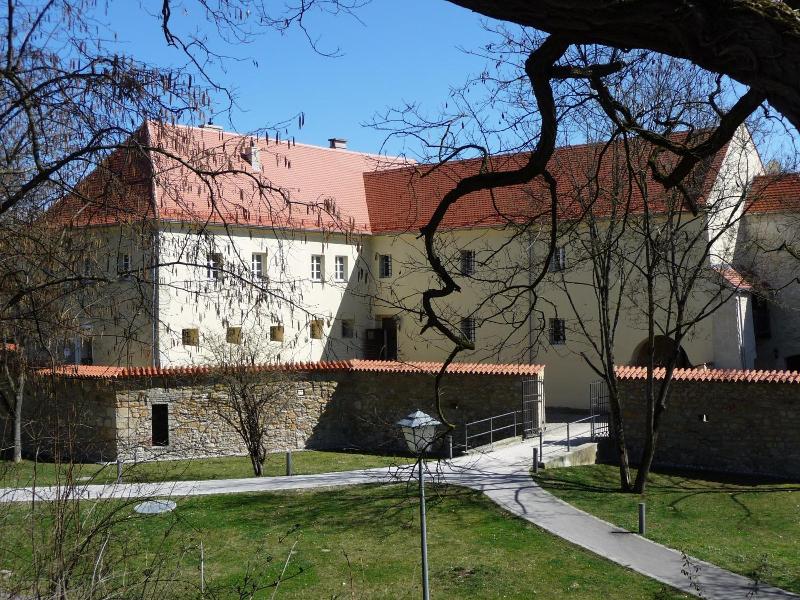 Hotel Fronfeste image