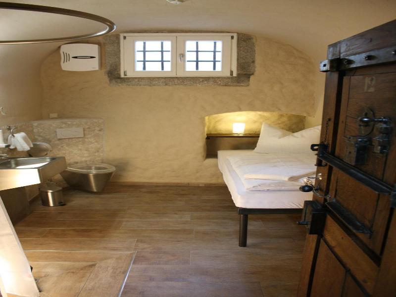 Hotel Fronfeste image