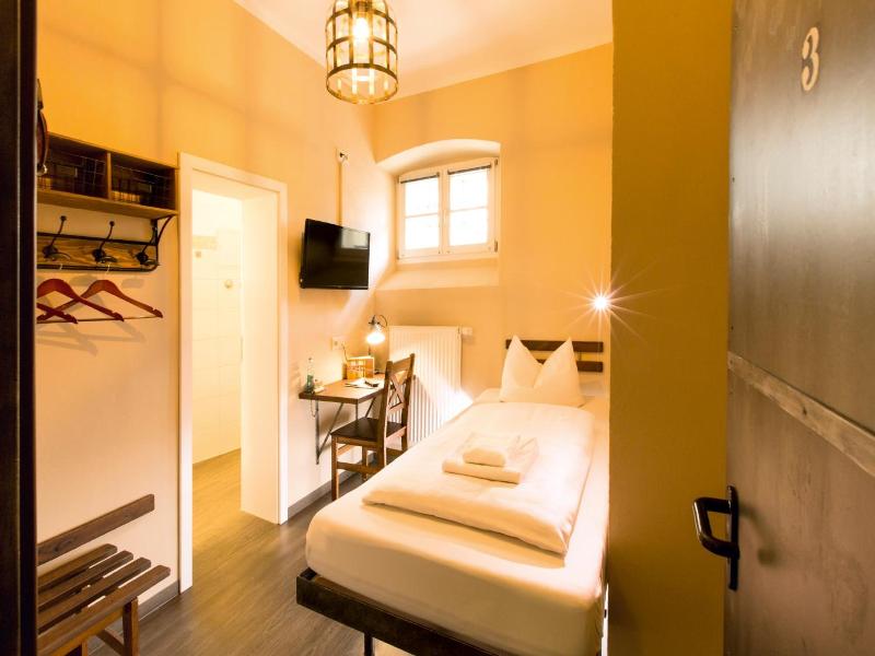 Hotel Fronfeste image