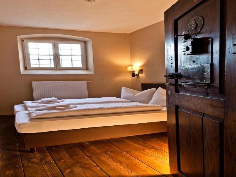Hotel Fronfeste image