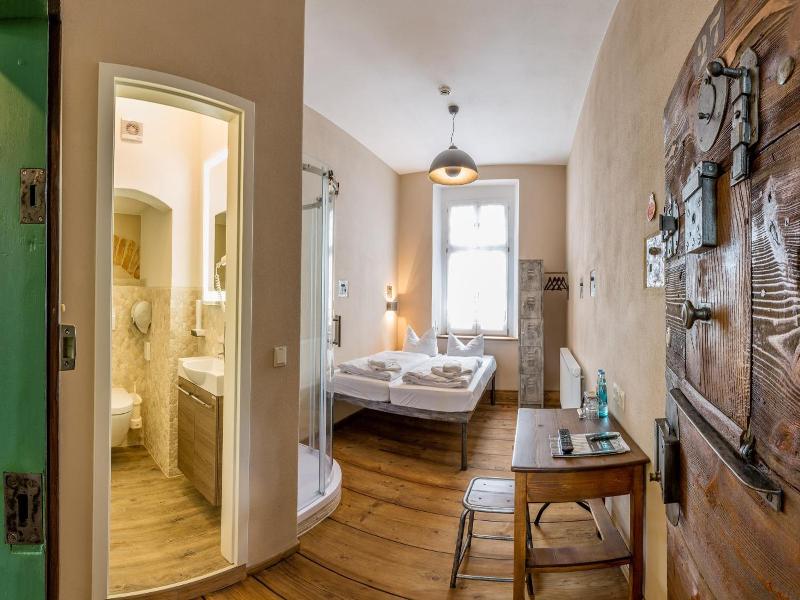 Hotel Fronfeste image