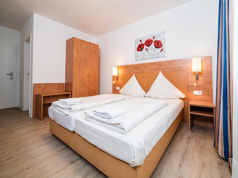 G & L Hotel Dortmund image