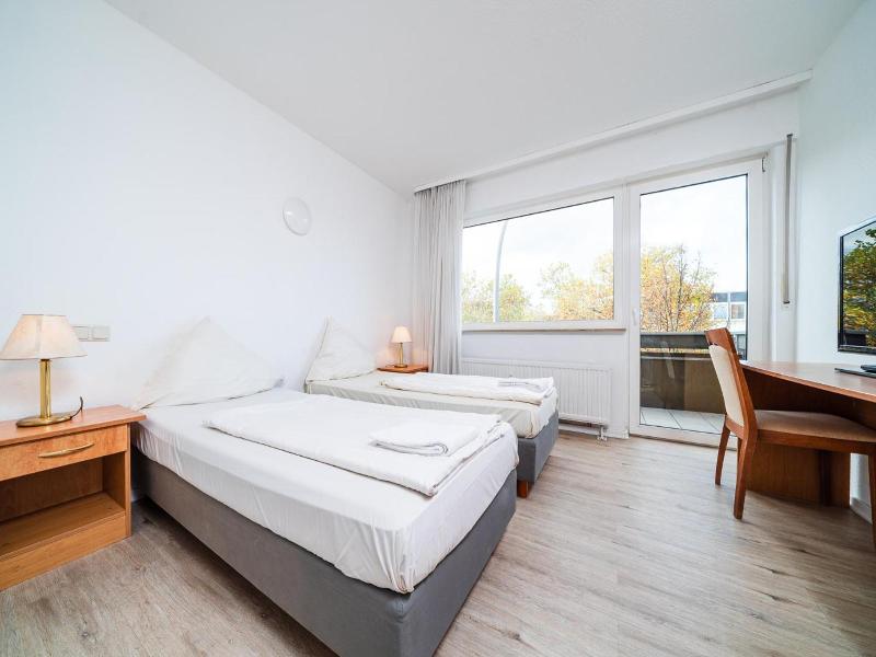 G & L Hotel Dortmund image