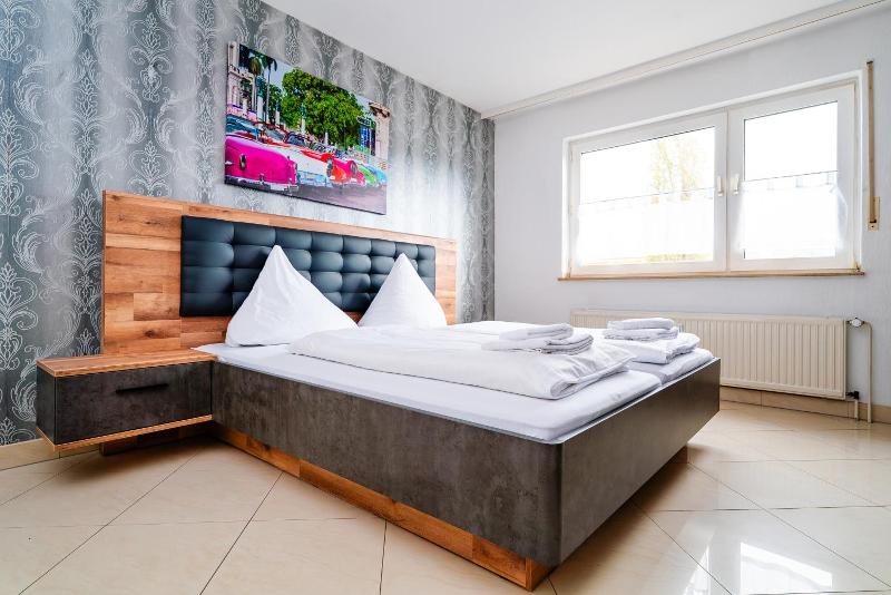 G & L Hotel Dortmund image