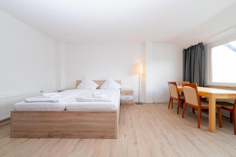 G & L Hotel Dortmund image