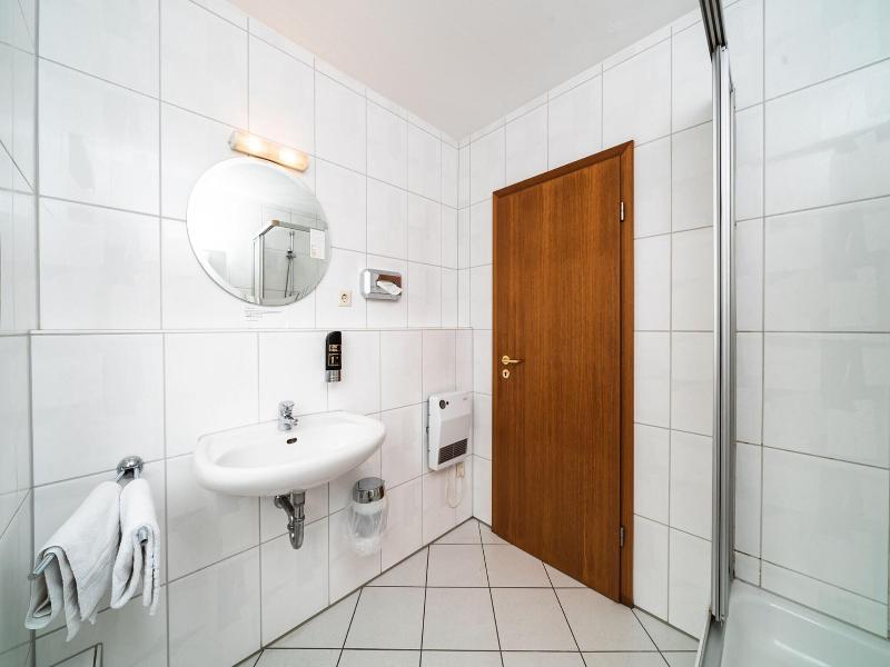 G & L Hotel Dortmund image