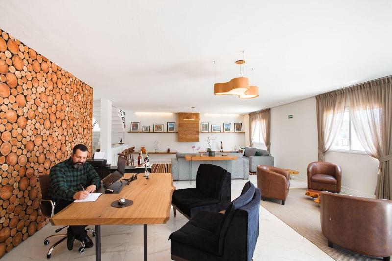 Altitude Lodge image