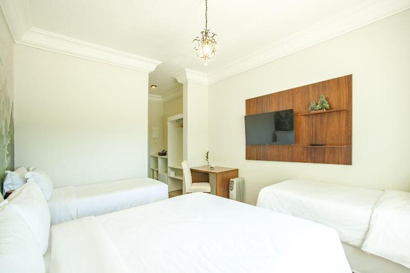 Altitude Lodge image
