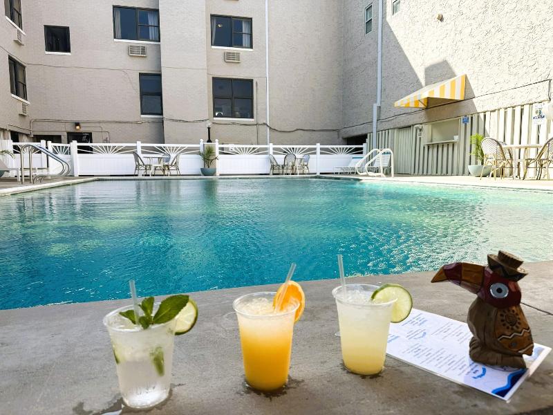 Oceanic Hotel