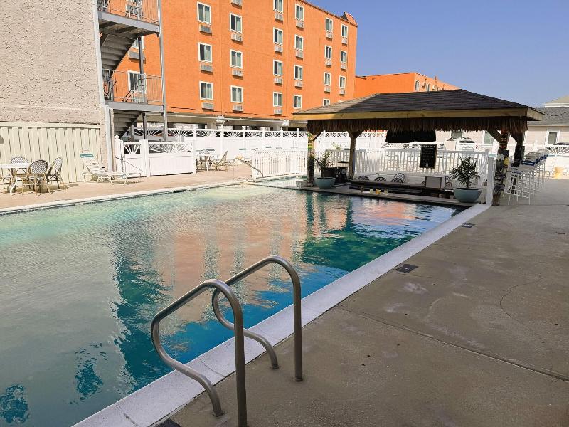 Oceanic Hotel