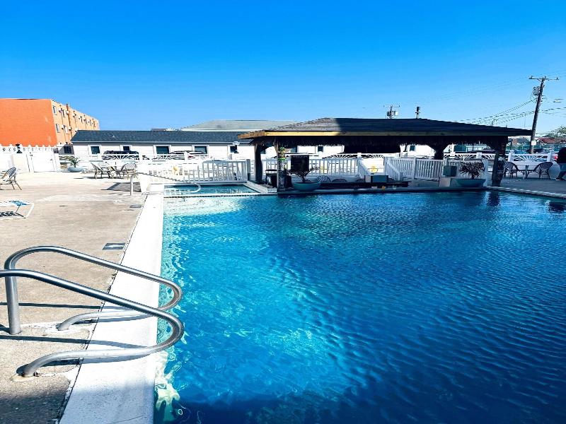Oceanic Hotel