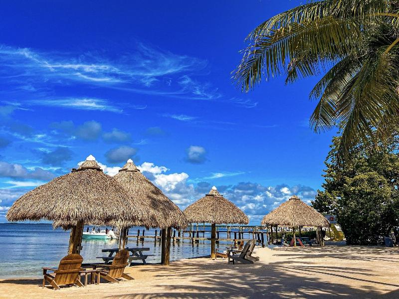 Sunset Cove Beach Resort