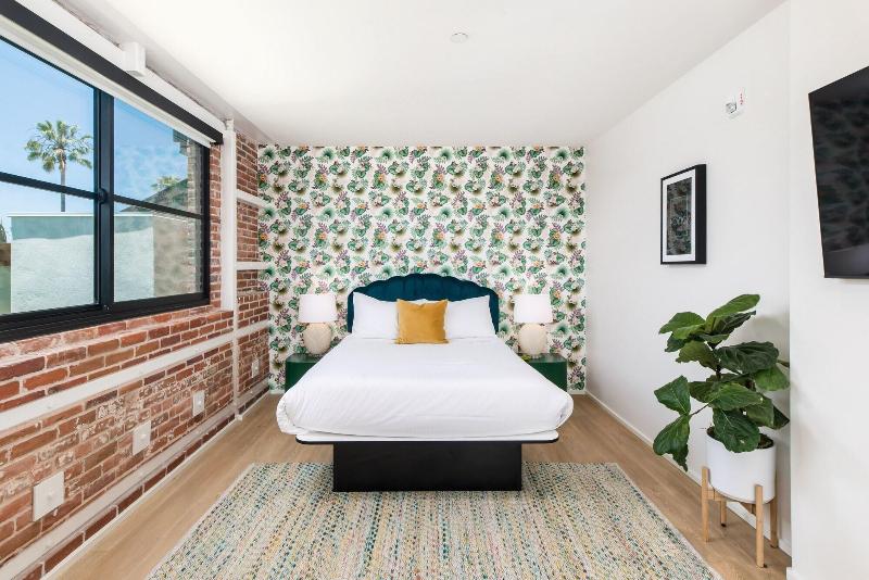 The Brick Hotel image