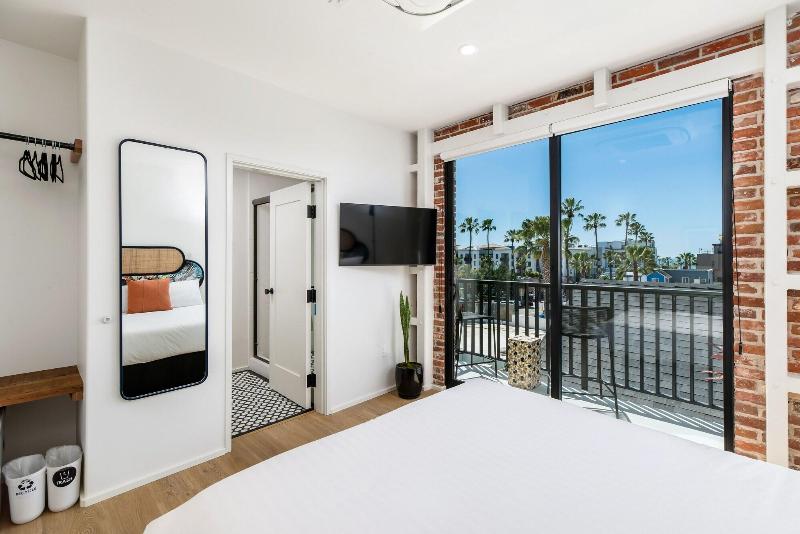 The Brick Hotel image