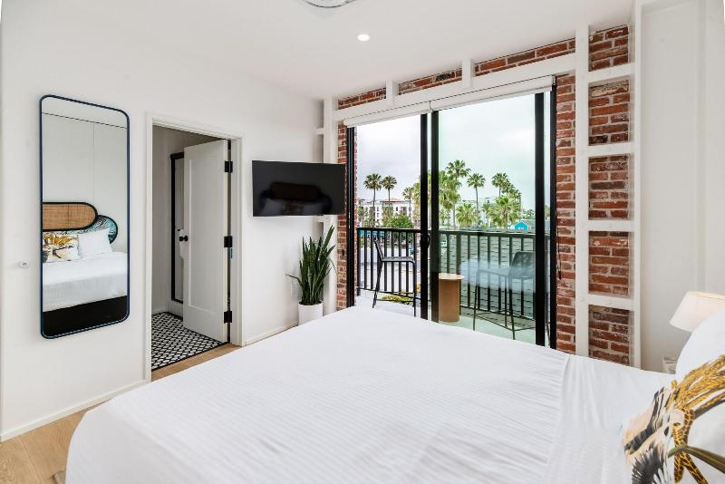 The Brick Hotel image