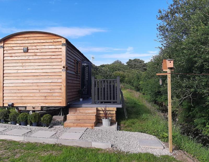 Luxury Shepherds Hut With Spa Hot Tub On Anglesey image